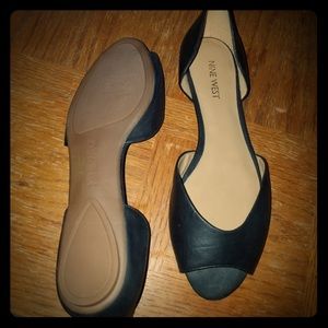 Nine West Open Toe Flats Size 8